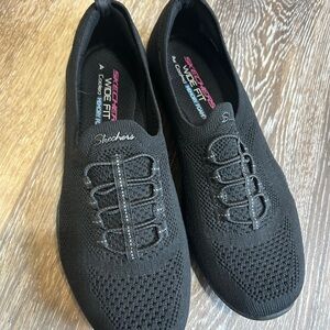 Skechers Black Slip-On Knit- Brand New Size 8